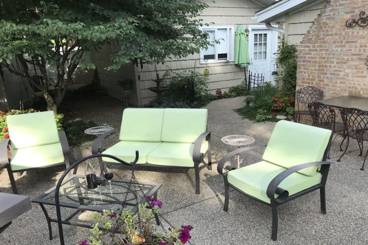 1810 Emerson House Bed & Breakfast - Adults Only Beloit Extérieur photo